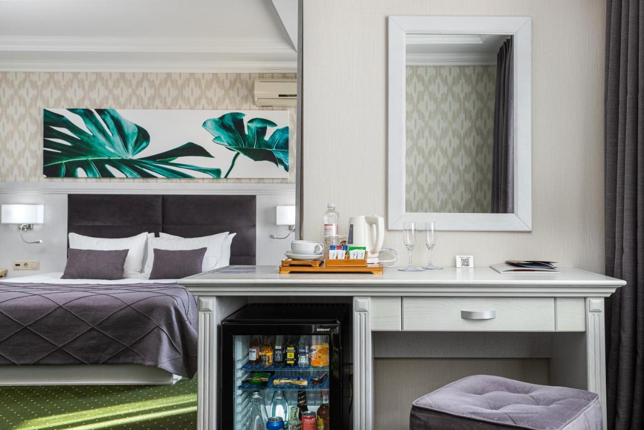 Sonata Hotel & Restaurant "Готель Соната" Lviv Eksteriør billede