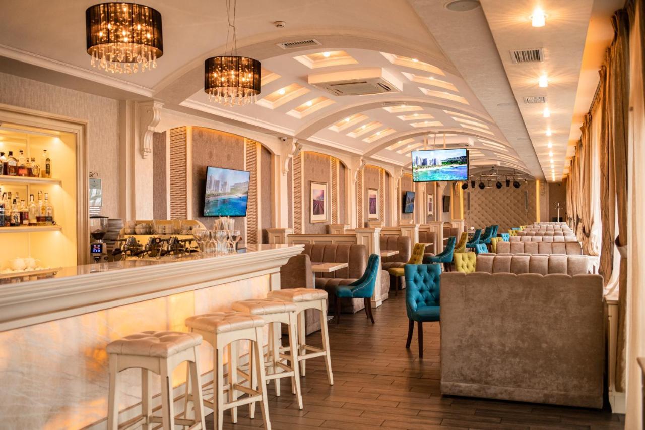 Sonata Hotel & Restaurant "Готель Соната" Lviv Eksteriør billede