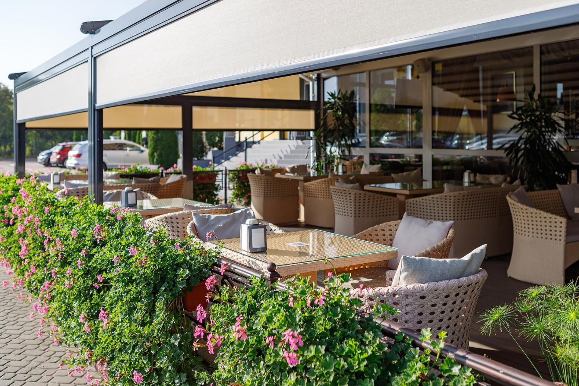 Sonata Hotel & Restaurant "Готель Соната" Lviv Eksteriør billede