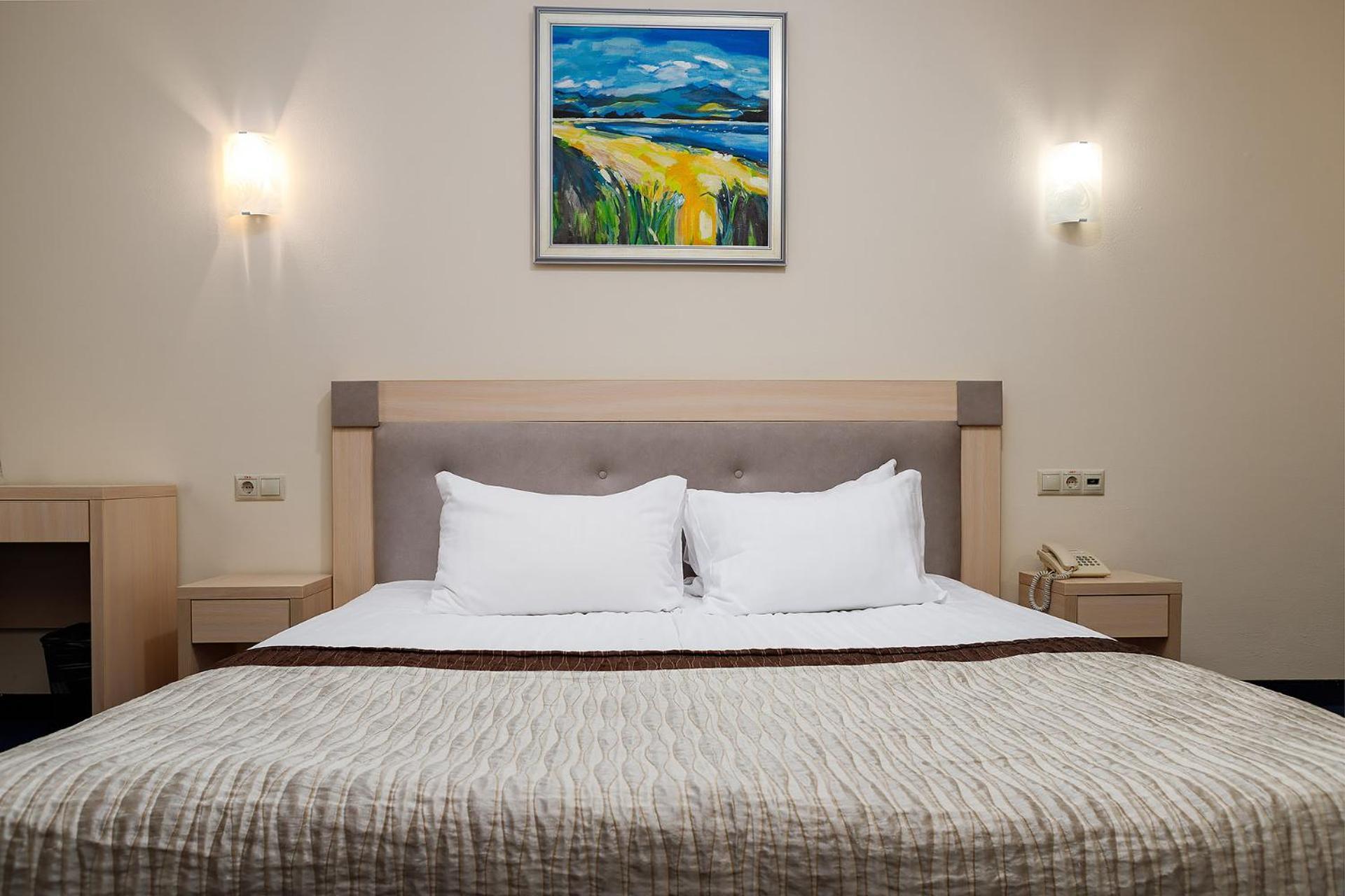 Sonata Hotel & Restaurant "Готель Соната" Lviv Eksteriør billede