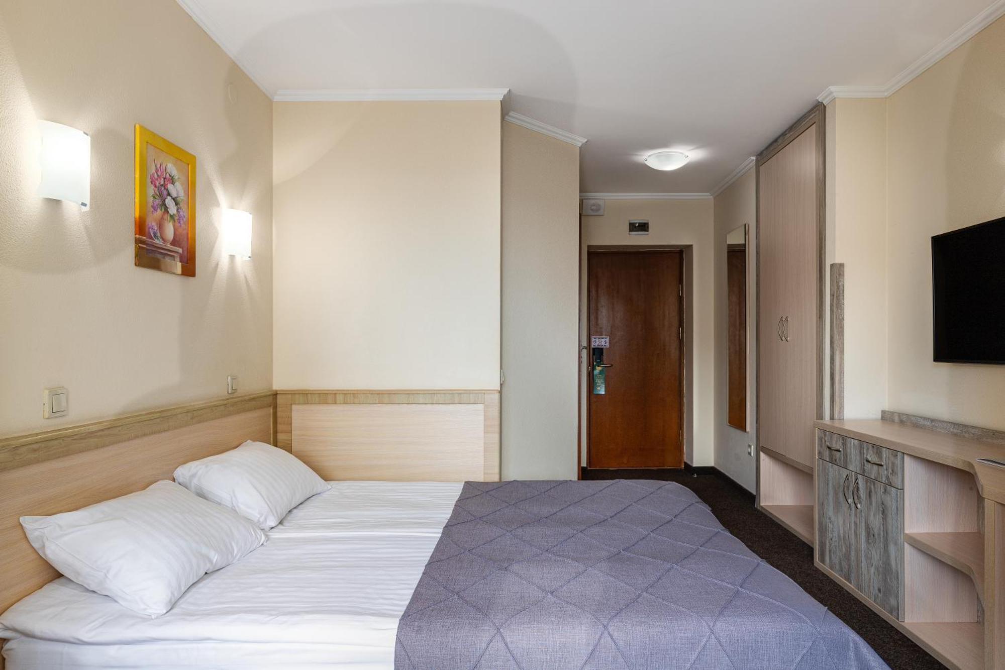 Sonata Hotel & Restaurant "Готель Соната" Lviv Værelse billede